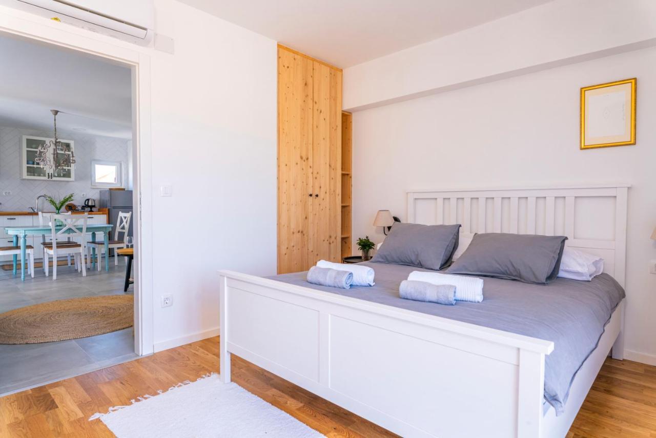 Charming Tale Apartments Modun19 Pirovac Exterior foto